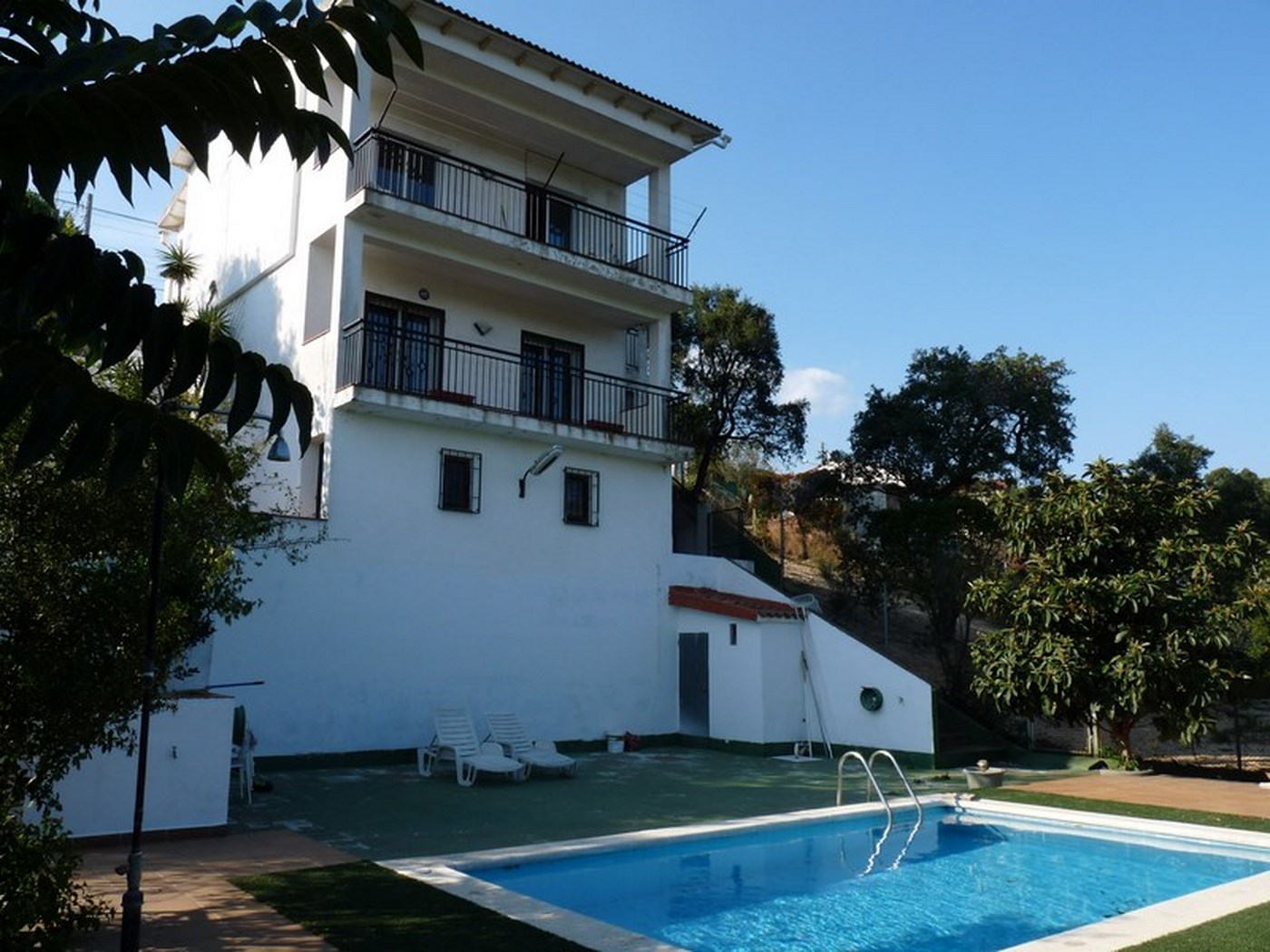 Aiguaviva · Casa familiar con piscina — Antes 1